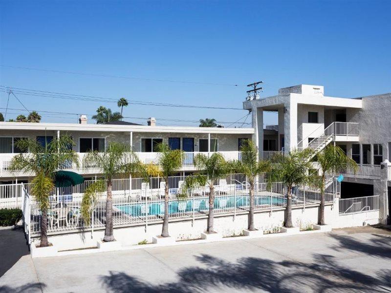 Hotel 6-costa Mesa, Ca - Newport Beach Costa Mesa