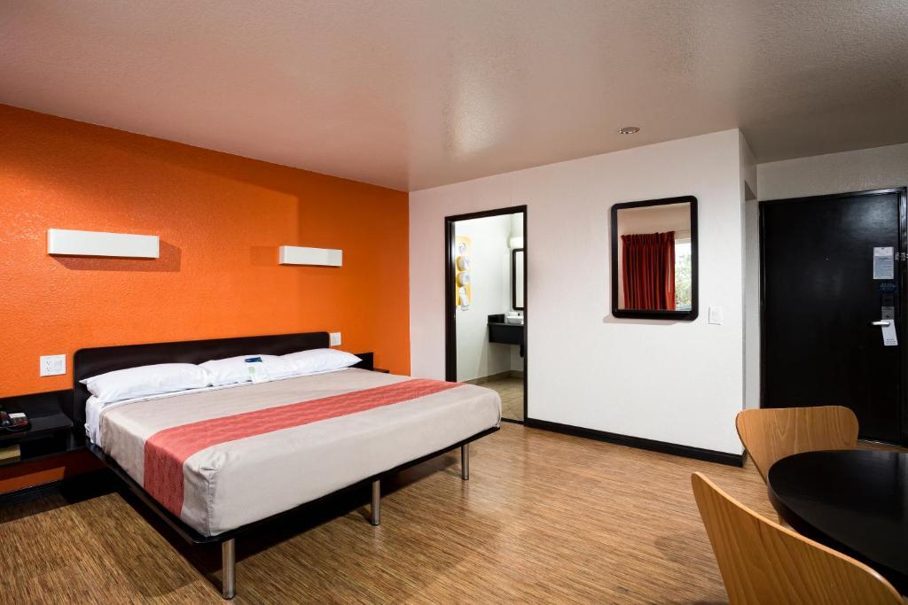 6-costa Mesa, Ca - Newport Beach 2* Costa Mesa
