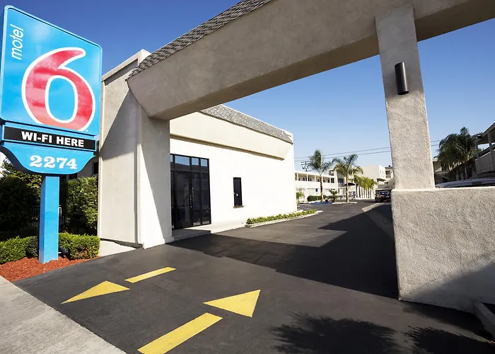 Motel 6-Costa Mesa, CA - Newport Beach