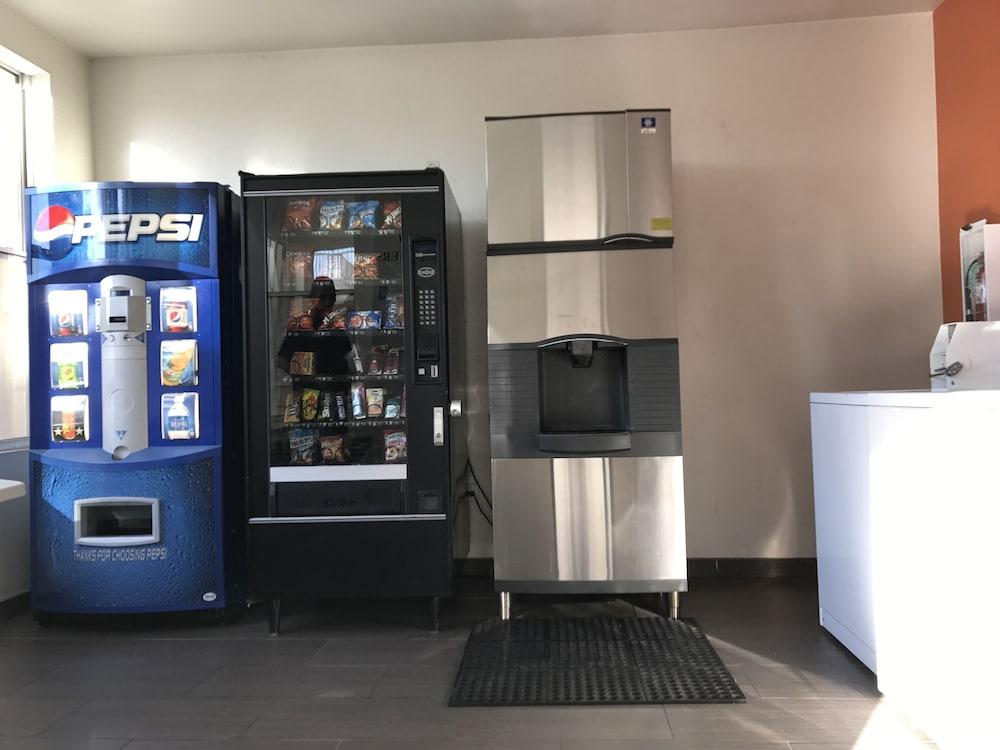 Hotel 6-costa Mesa, Ca - Newport 2*