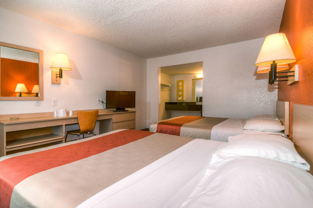 6-costa Mesa, Ca - Newport Hotel Costa Mesa