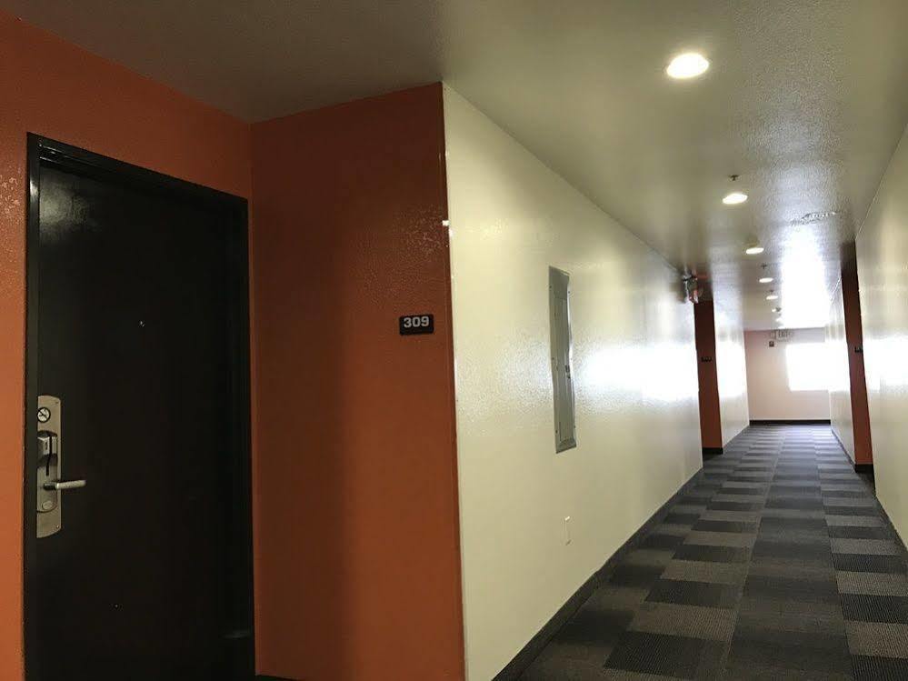 6-costa Mesa, Ca - Newport Hotel 2*