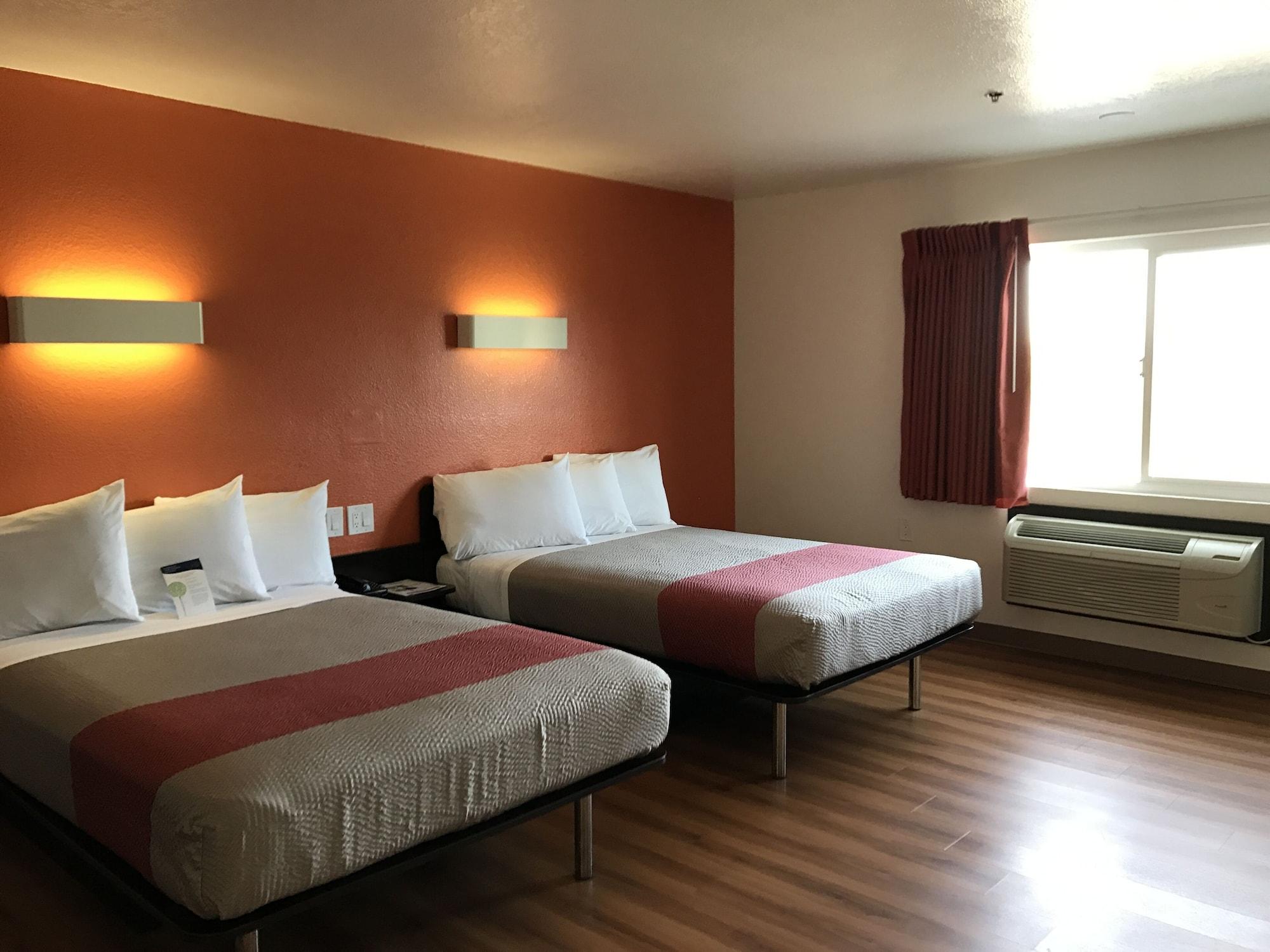 6-costa Mesa, Ca - Newport Hotel 2*